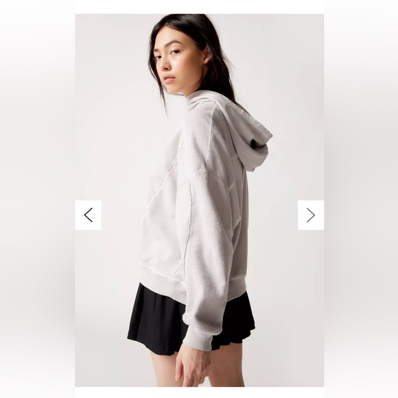 Urban Outfitters’Out From Under’ Ollie Sweatshirt Size Medium - Picture 4 of 16